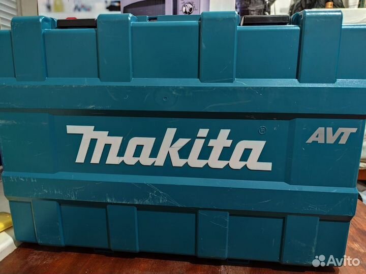 Перфоратор makita HR4010C
