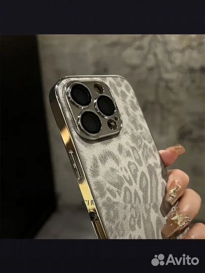 Чехол на iPhone 13