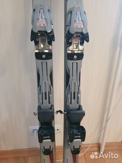 Горные лыжи volki комплект ботинки lowa