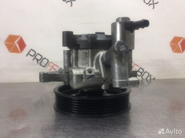 Насос гидроусилителя руля Mercedes C-Class W204