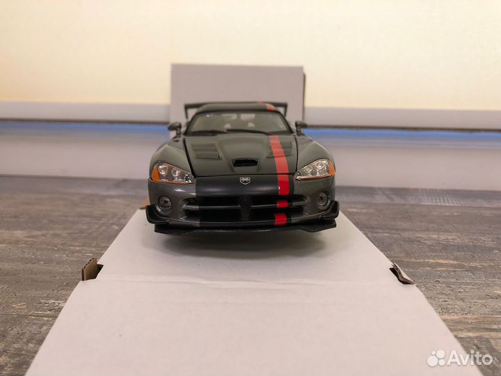 Bburago 1:24 - Dodge Viper SRT 10 ACR - Серый