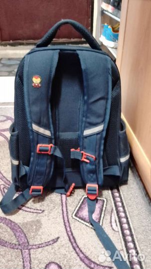 Школьный рюкзак