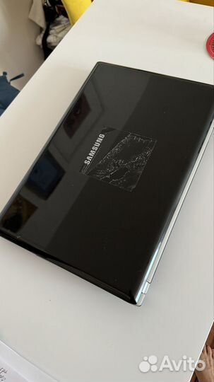 Ноутбук Samsung r520