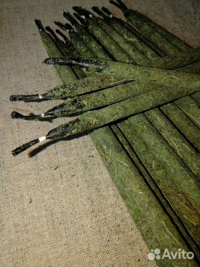 Свечи восковые с крапивой