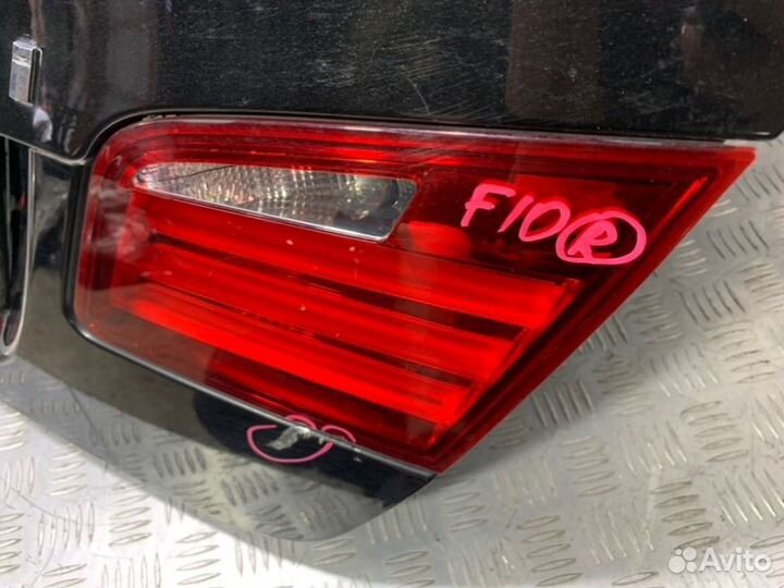 Фонарь внутренний правый Bmw 5-Series F10