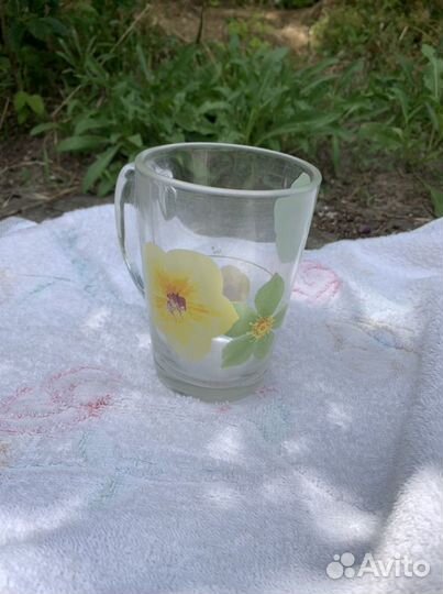 Стаканы и кружи