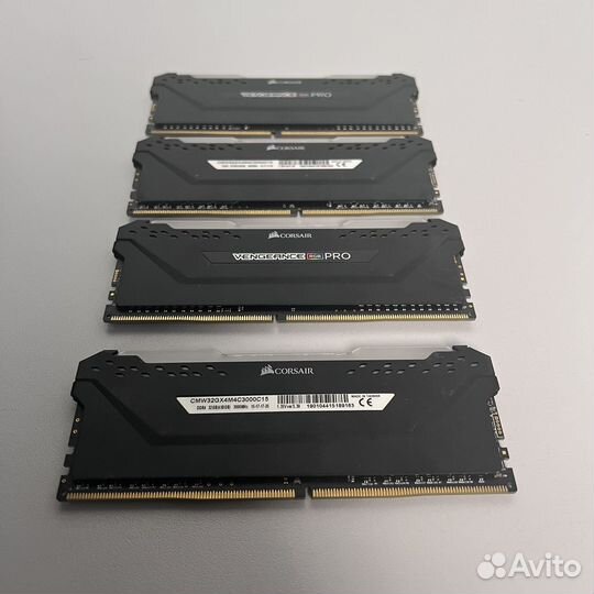 DDR 32gb Corsair Vengeance RGB PRO