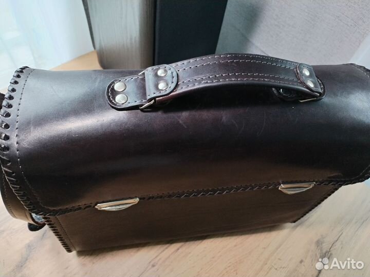Мужской кожаный портфель ручной работы