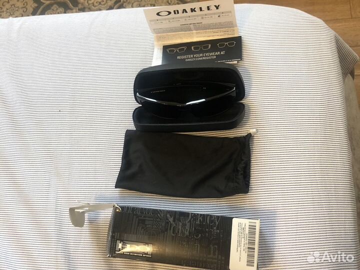 Солнцезащитные очки оригинал новые oakley USA