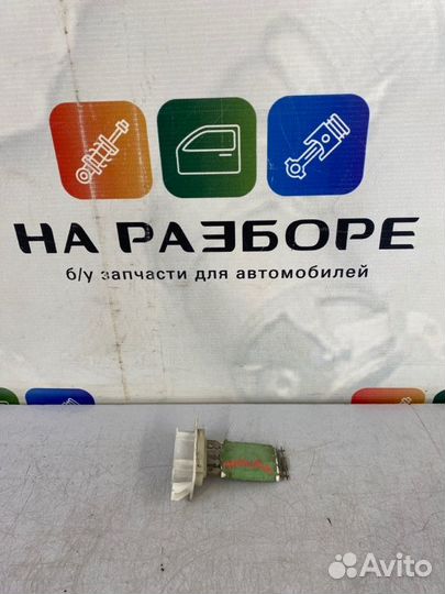 Резистор отопителя Nissan Almera