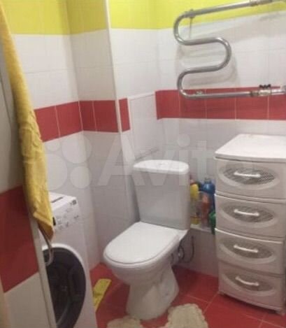 2-к. квартира, 72 м², 2/10 эт.