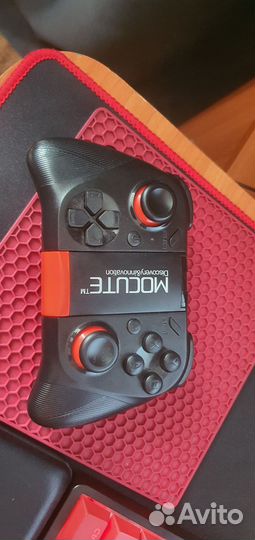 Геймпад Mocute 050
