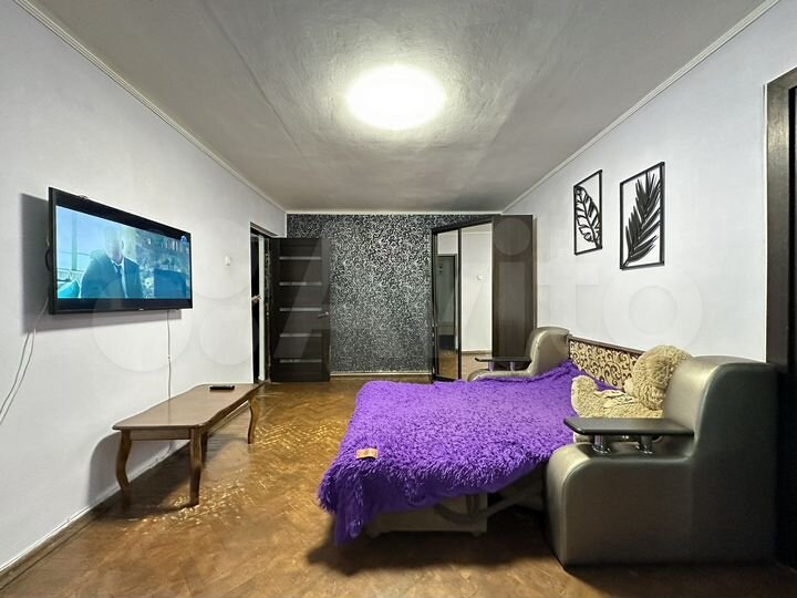 2-к. квартира, 45 м², 1/3 эт.