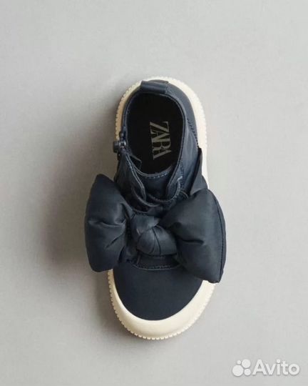 Ботинки кроссовки Zara для девочек 24 р-р