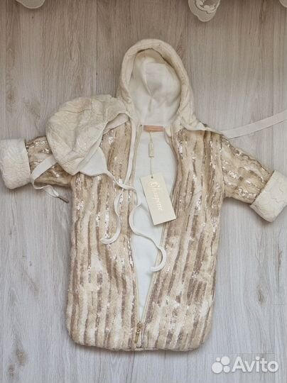 Конверт на выписку весна