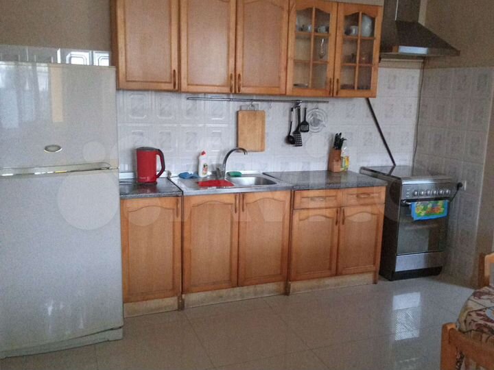 Дом 180 м² на участке 8 сот.