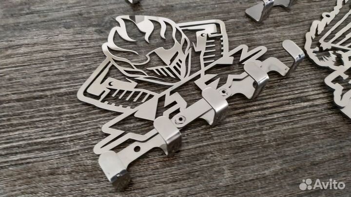 Ключница настенная металлическая