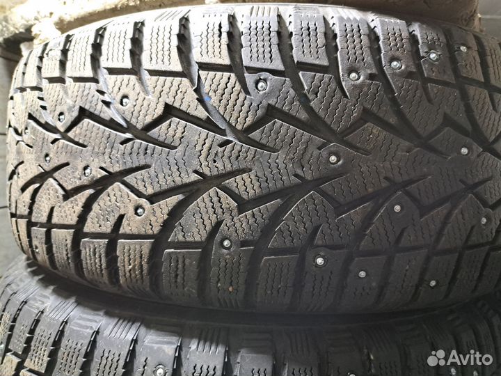 Toyo Observe G3-Ice 235/60 R17