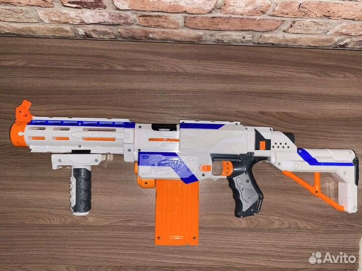 Бластер nerf