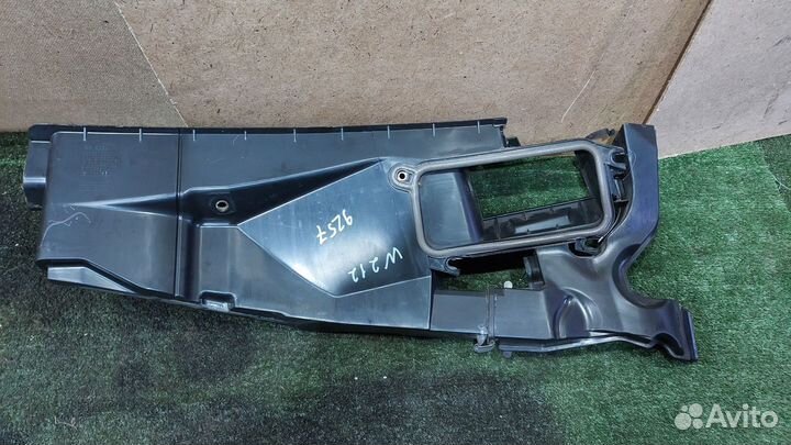 Воздухозаборник W212,W218