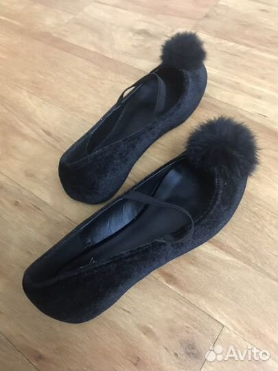 Балетки с помпоном для девочки