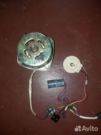 Двигататель стиральной машины дак-180с