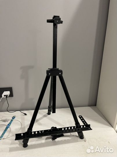 Мольберт металлический