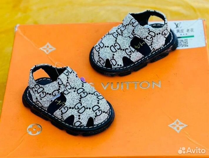 Босоножки детские