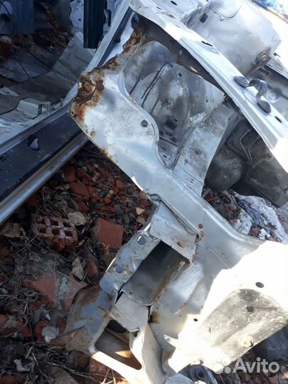 Лонжерон передний правый (четверть ) Hyundai Elant