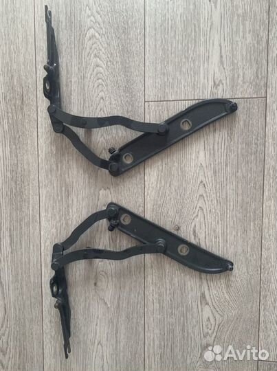 Петля крышки багажника BMW e46