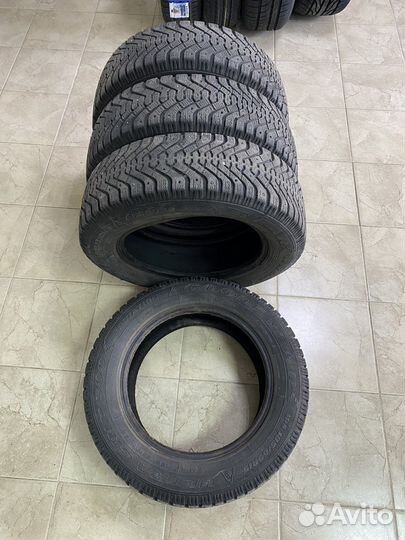 Goodyear UltraGrip 500 185/65 R15