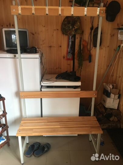 Вешалка со скамейкой