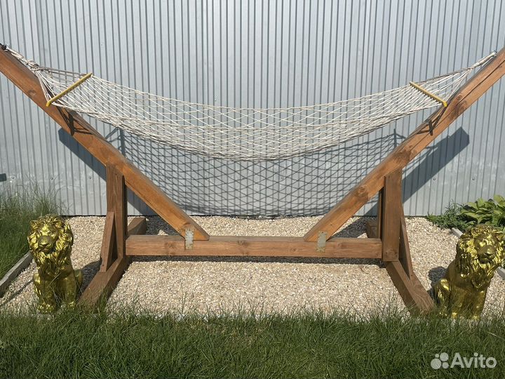 Фигура «Лев золотой»