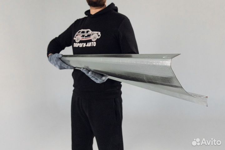 Chevrolet Niva ремонтный правый порог