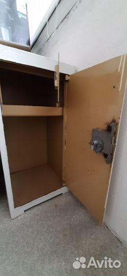 Продам сейф