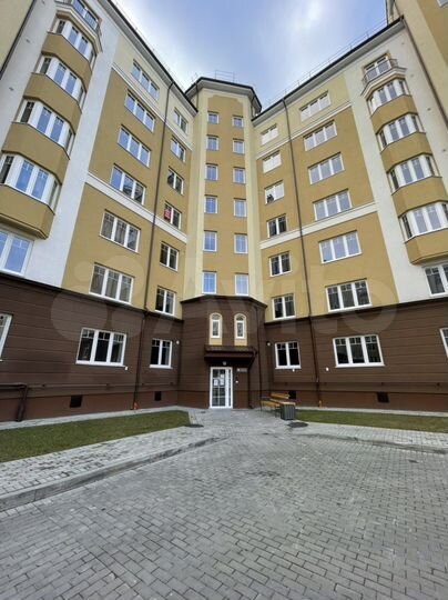 3-к. квартира, 106 м², 1/7 эт.