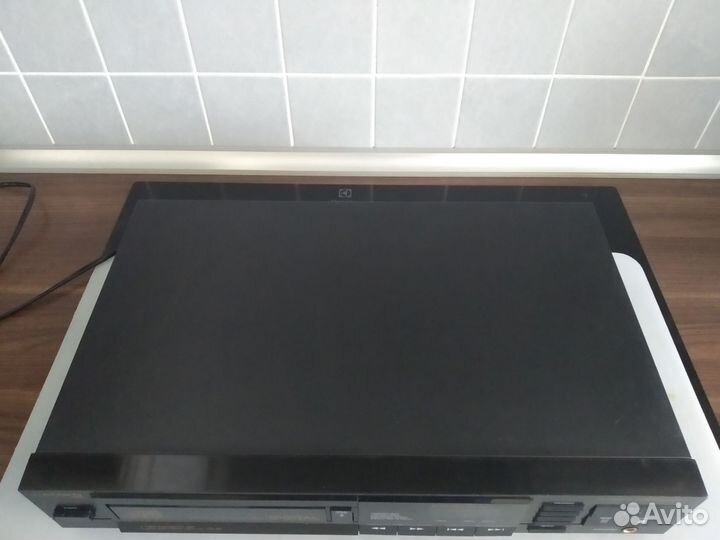 Проигрыватель компакт дисков Crown CD80