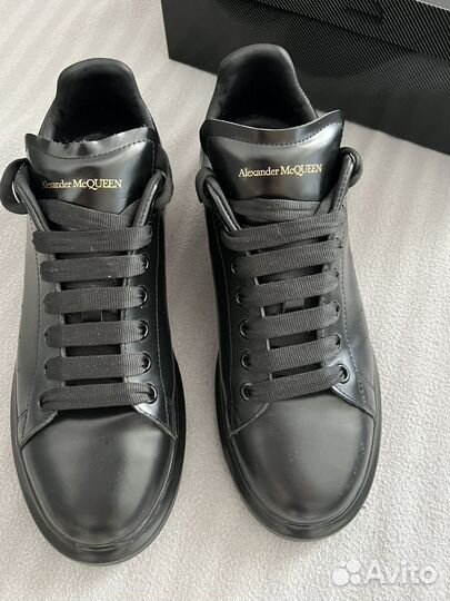 Кроссовки Alexander McQueen Oversized sneakers