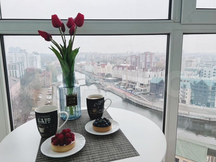 2-к. квартира, 76 м², 15/18 эт.