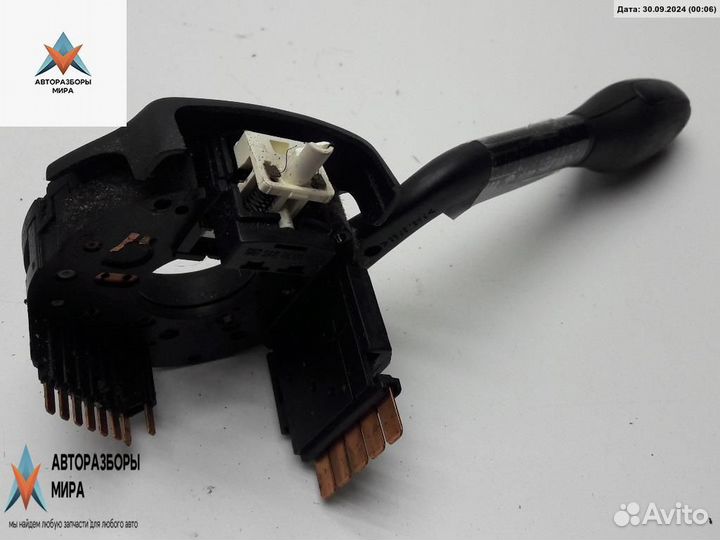 Переключатель поворотов Volkswagen Golf 3 1995