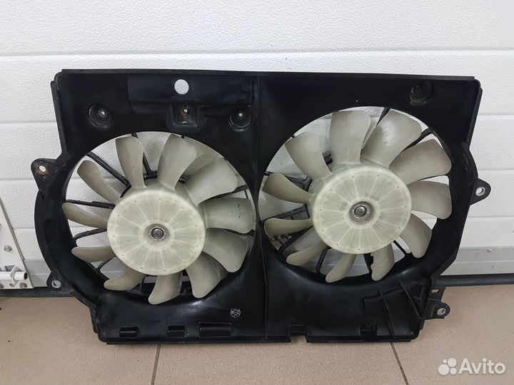 Диффузор с вентиляторами Lexus IS220D 05-13