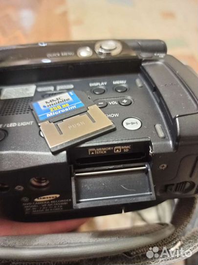 Видеокамера Samsung vp-dc165wbi