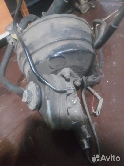 Вакуумный усилитель тормозов toyota