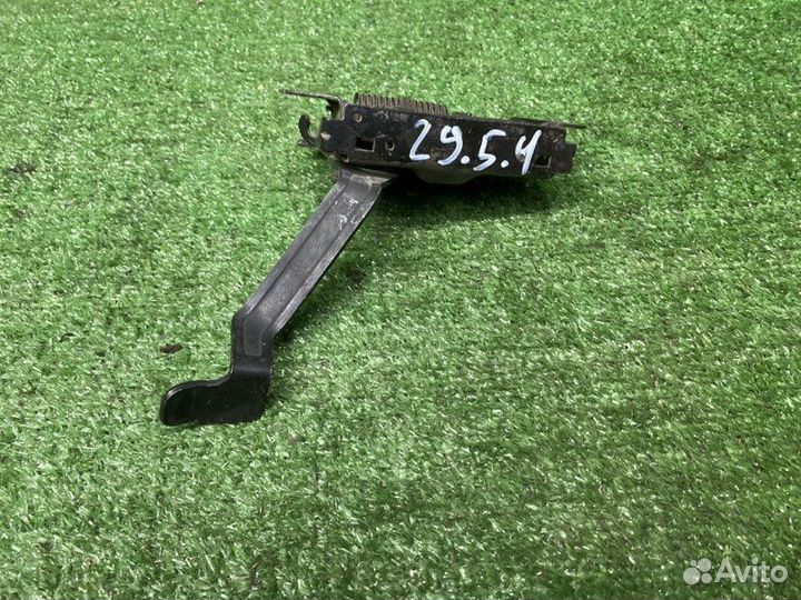 Замок капота Hyundai Sonata 5 (Тагаз)