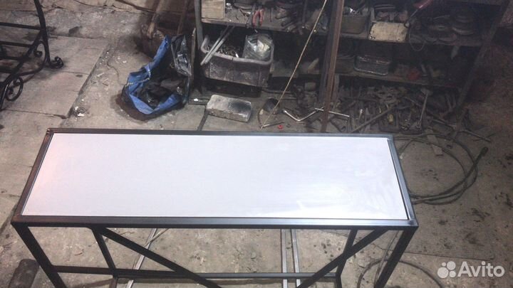 Консольный стол