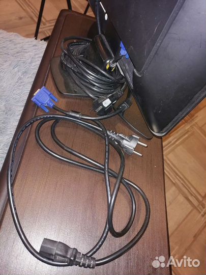 Монитор Philips