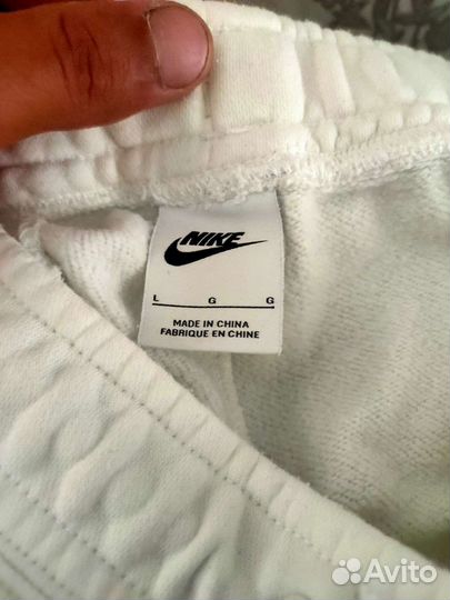 Спортивные штаны nike