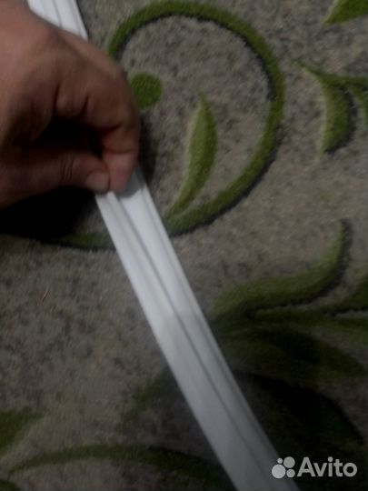 Уплотнитель двери холодильника indesit