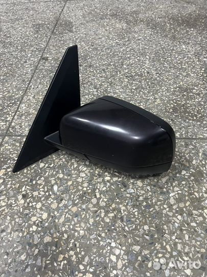 Левое Зерколо ренж ровер 3 2011 г