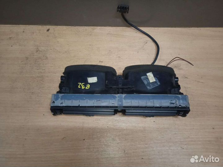 Дефлектор обдува центральный вmw 7 E32 бмв 7 E32